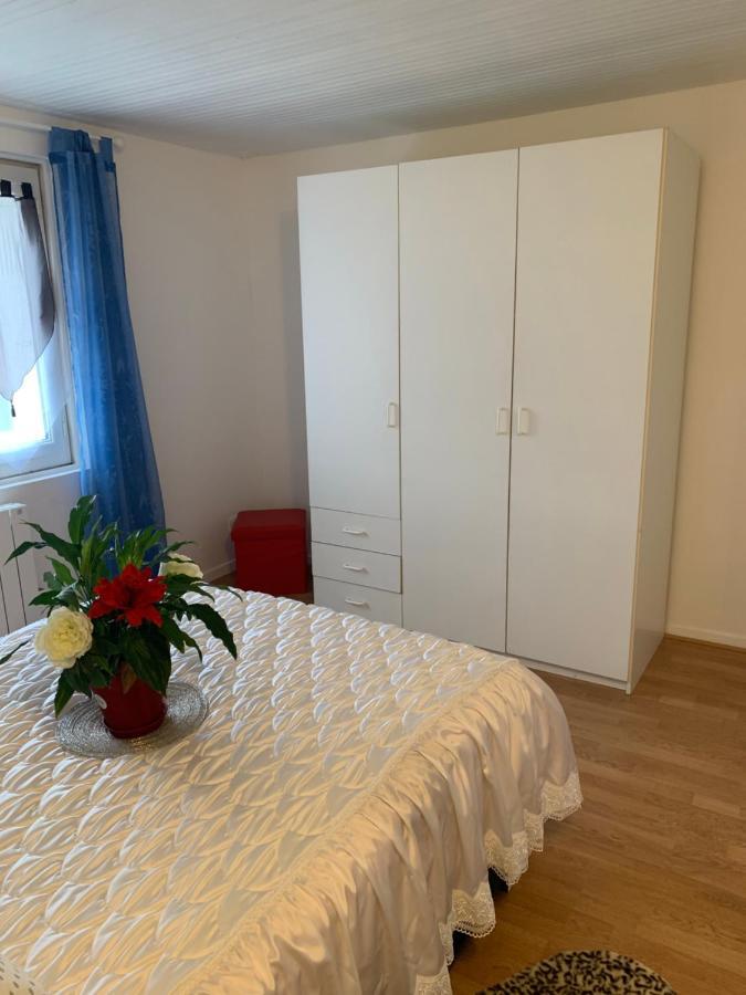Belle Maison Avec Jardin Rdc T3 De 70M2 Vacances Ou Cure Thermale Rochefort Exteriör bild