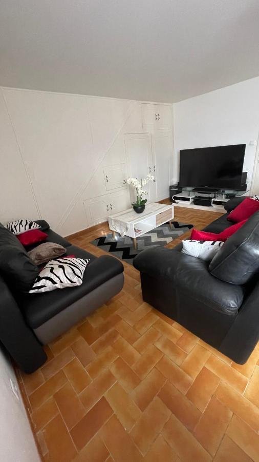 Belle Maison Avec Jardin Rdc T3 De 70M2 Vacances Ou Cure Thermale Rochefort Exteriör bild