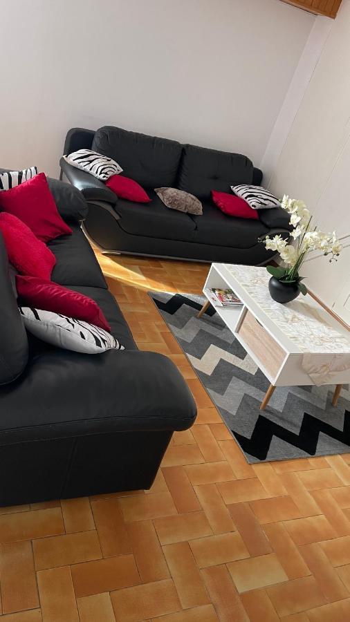 Belle Maison Avec Jardin Rdc T3 De 70M2 Vacances Ou Cure Thermale Rochefort Exteriör bild