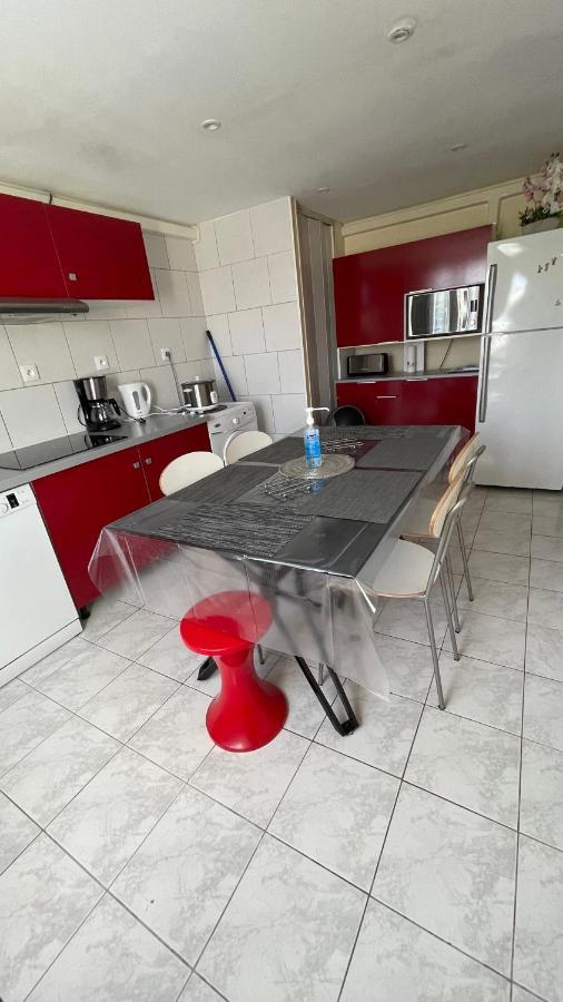 Belle Maison Avec Jardin Rdc T3 De 70M2 Vacances Ou Cure Thermale Rochefort Exteriör bild