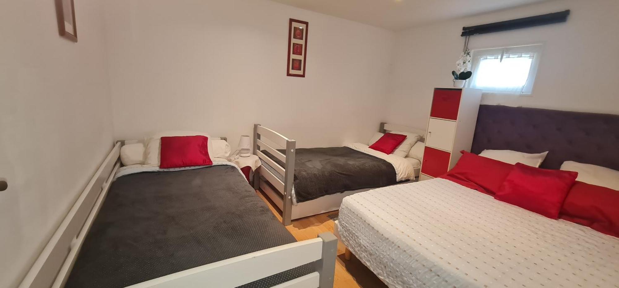 Belle Maison Avec Jardin Rdc T3 De 70M2 Vacances Ou Cure Thermale Rochefort Exteriör bild